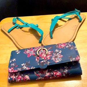 Wallet never used brand new